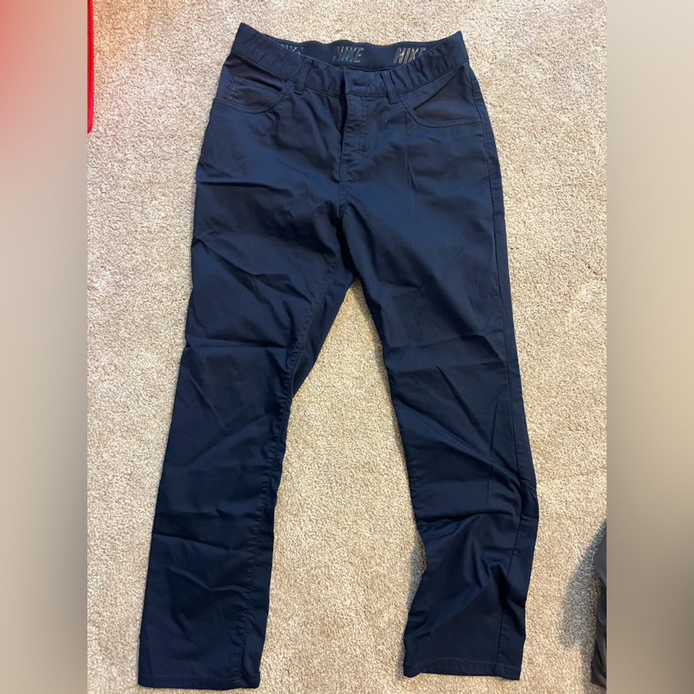 Boys, Nike performance golf pants. This offer is for 1 pair, choose color
